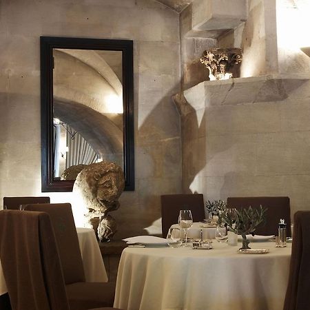 Hotel Baumaniere Les Baux De Provence Buitenkant foto