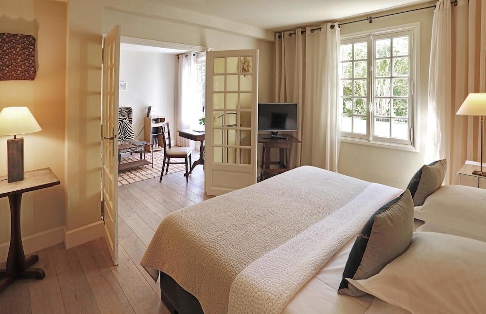 Hotel Baumaniere Les Baux De Provence Buitenkant foto